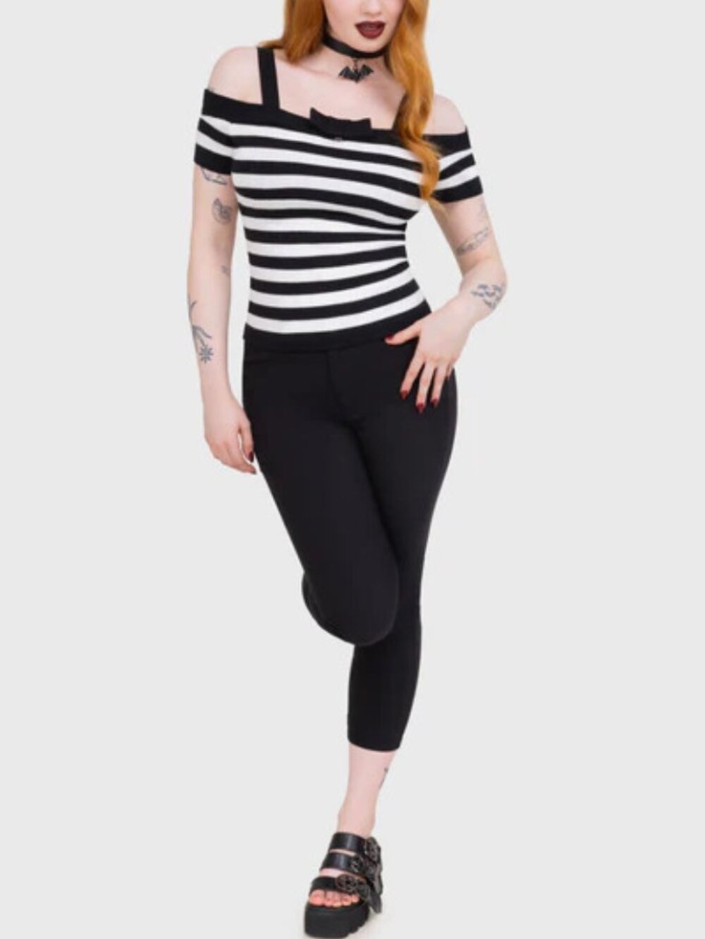 Killstar ANOMALY Capris Size Small